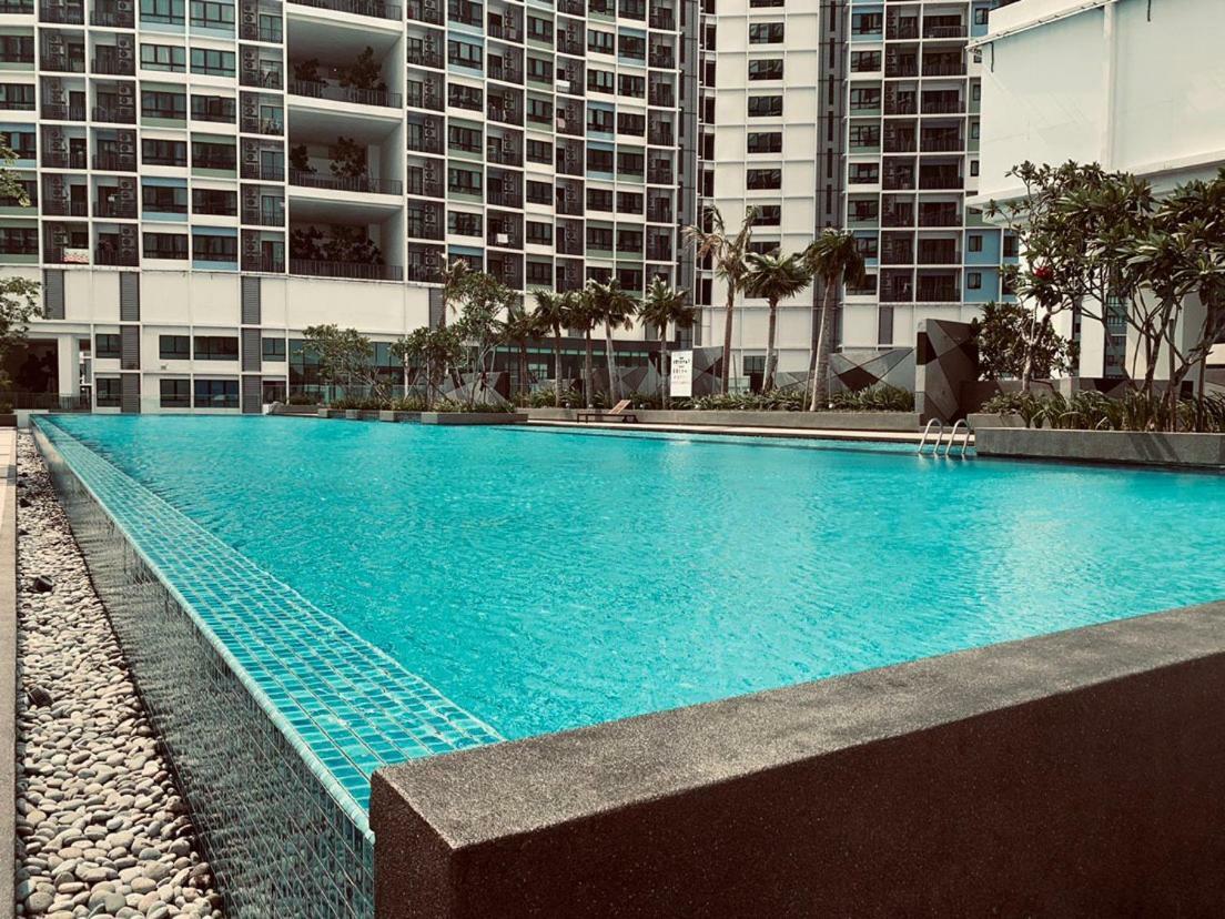 Apartment Stellar Homes At Icity - With Wifi And 2 Private Carparks Shah Alam